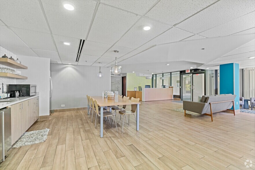 More Photos Of 500 Ala Moana Blvd, Honolulu Coworking Space