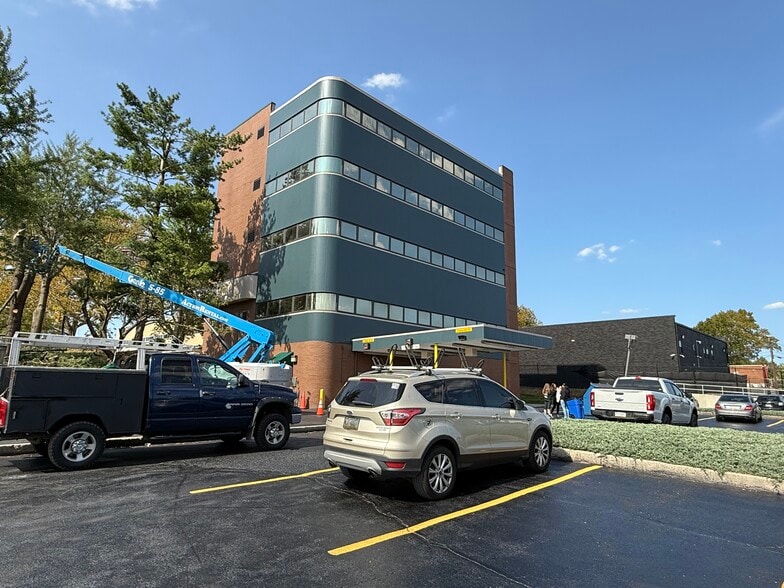 More Photos Of 446-450 Union Blvd, Allentown Medical For Lease