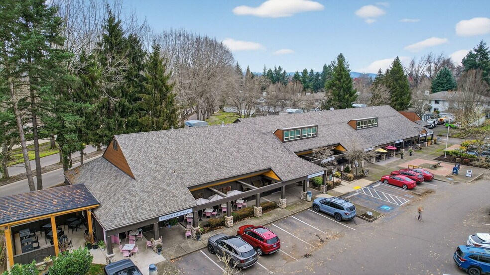 More Photos Of 31840 SW Charbonneau Dr, Wilsonville Unknown For Lease