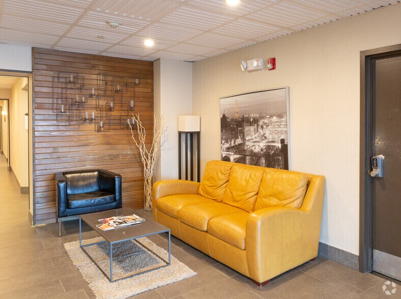 More Photos Of 725 River Rd, Edgewater Medical For Lease