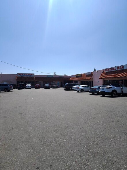 More Photos Of 11479 San Fernando Rd, San Fernando Storefront Retail Office For Lease