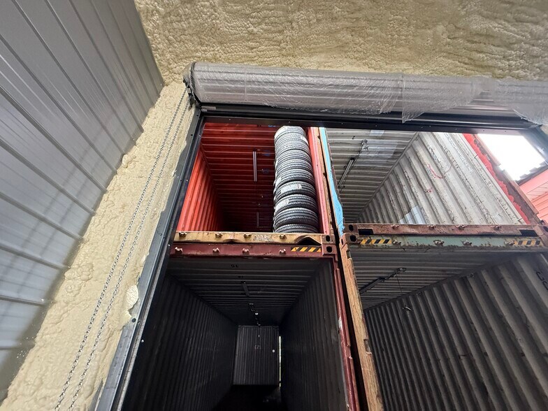 More Photos Of 116 Campbell Ave, Staten Island Warehouse For Lease