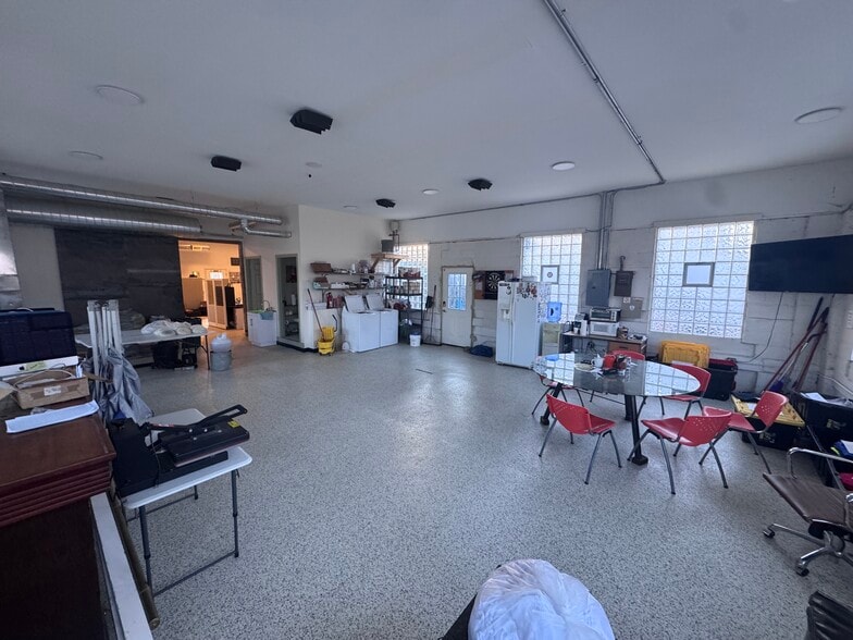 More Photos Of 105 Center St, Maple Park Industrial For Sale