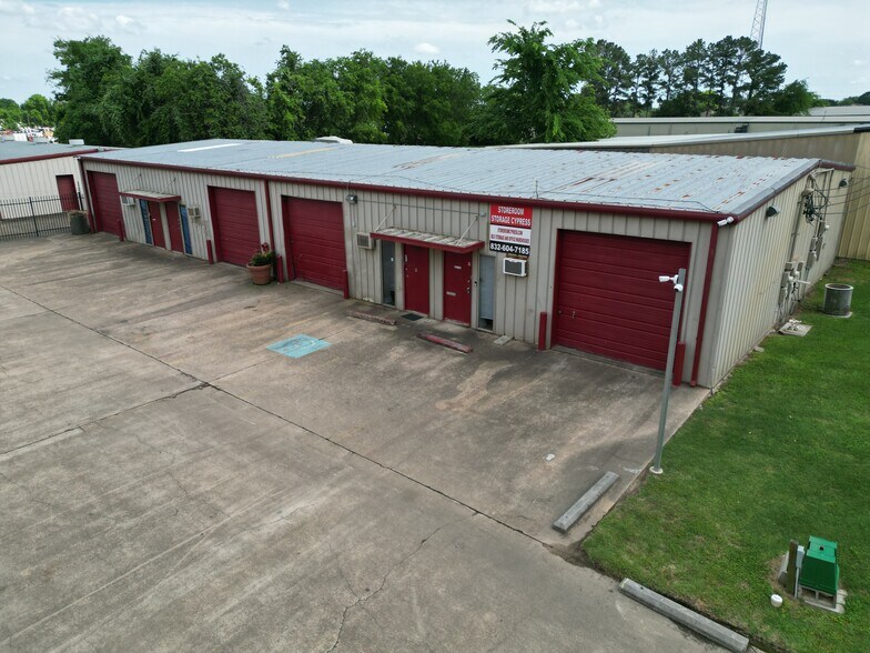More Photos Of 12330 Knigge Cemetery Rd, Cypress Warehouse For Lease