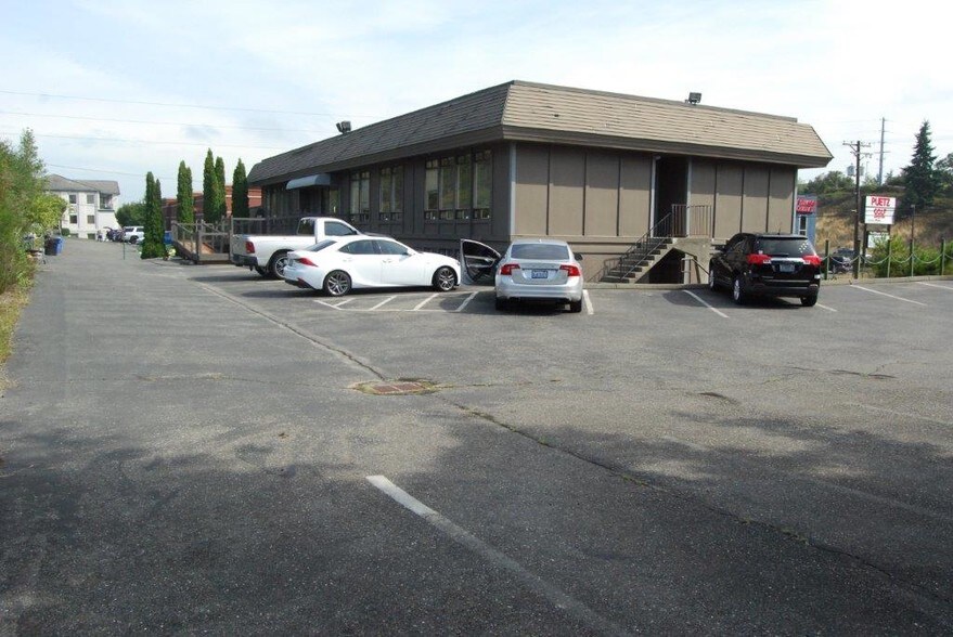 More Photos Of 6430 Tacoma Mall Blvd, Tacoma Storefront Retail Office For Lease
