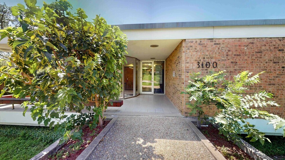 More Photos Of 3100 Red River St, Austin Medical For Lease