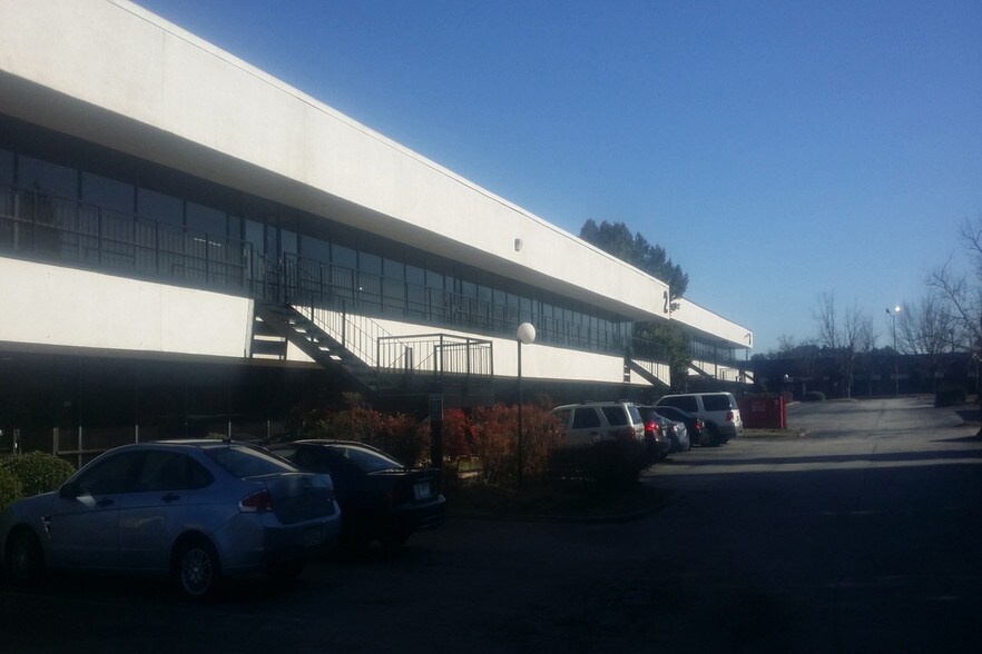 More Photos Of 7120 Peachtree Industrial Blvd, Peachtree Corners Loft Creative Space For Lease