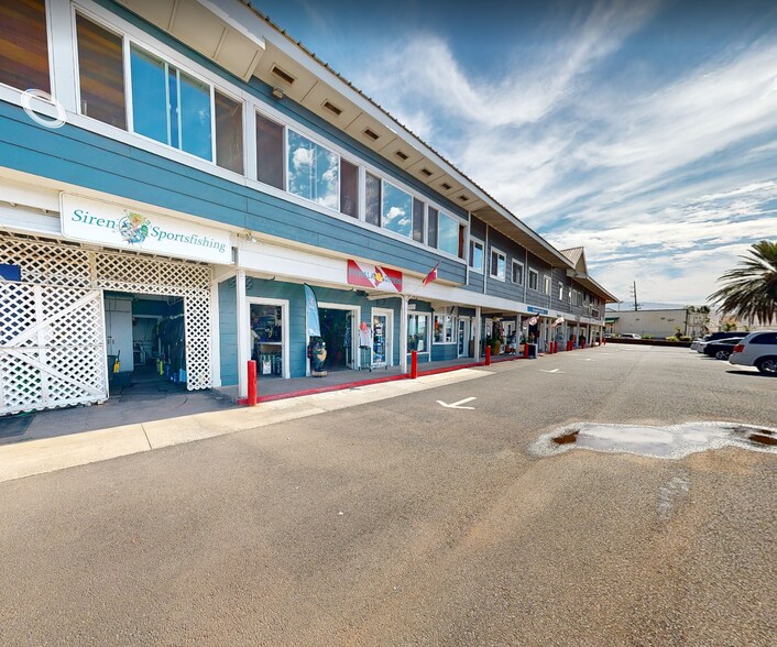More Photos Of 61-3665 Akoni Pule Hwy, Kamuela Restaurant For Lease