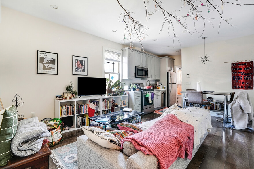 More Photos Of 119 33rd St, Brooklyn Apartments For Sale