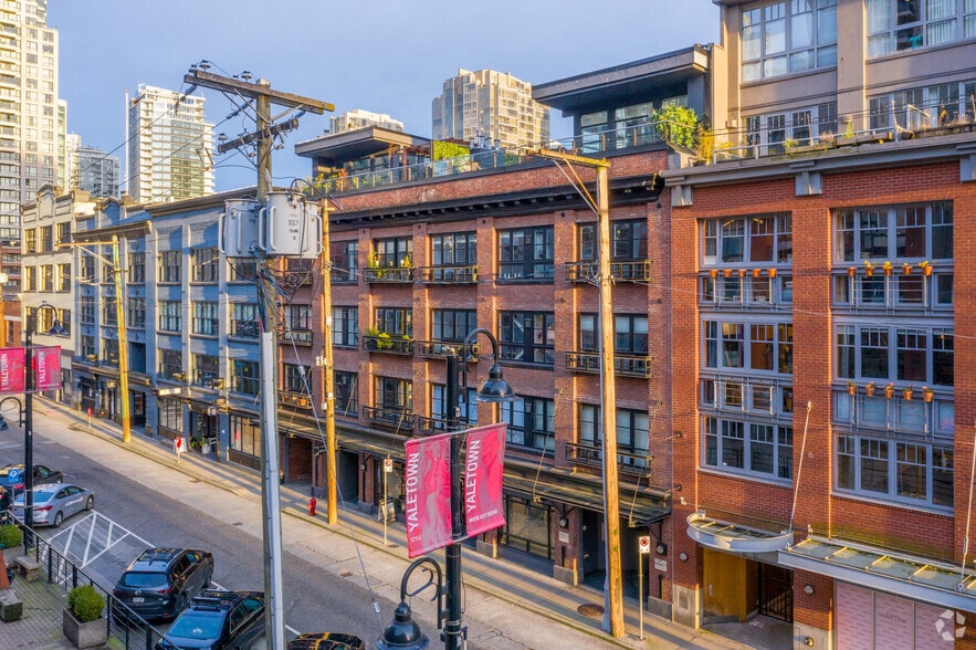 Primary Photo Of 1055 Mainland St, Vancouver Apartments For Sale