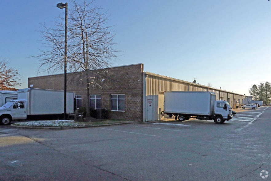More Photos Of 1214 Copeland Oaks Dr, Morrisville Flex For Lease