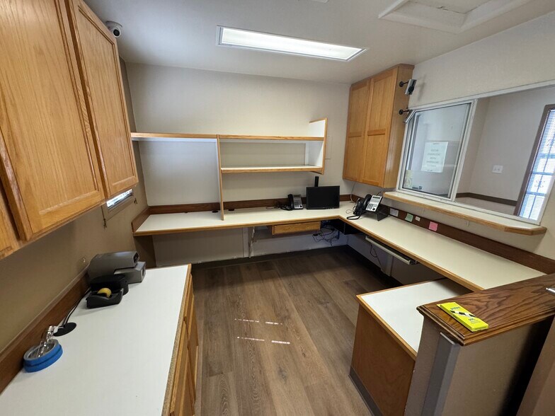 More Photos Of 418 S Maryland Pky, Las Vegas Office For Lease