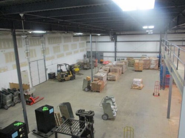 More Photos Of 2828 NW Northridge Dr NW, Grand Rapids Manufacturing For Lease