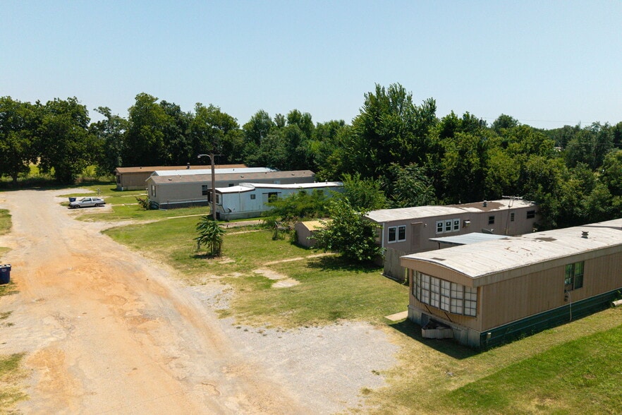 More Photos Of 603 S 3rd St, Kingfisher Manufactured Housing Mobile Home Park For Sale