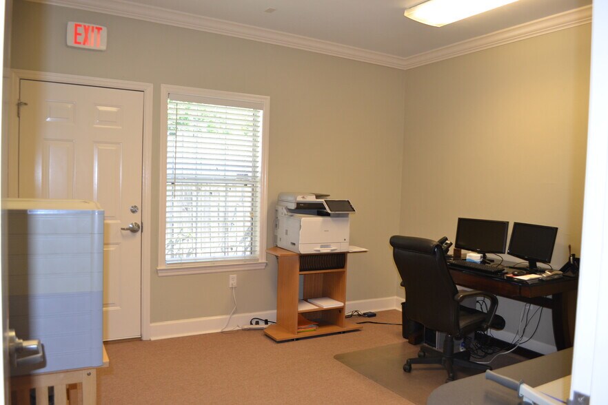 More Photos Of 2418 Mill Creek Ln, Tallahassee Office For Lease