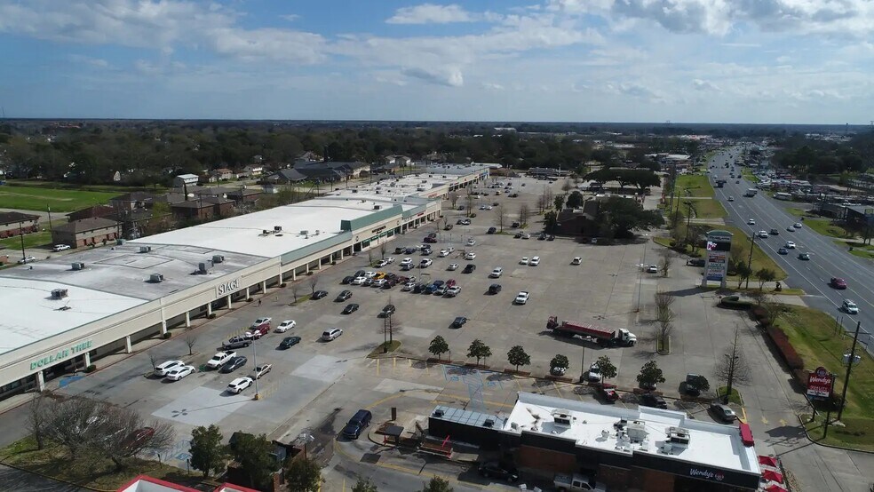 Primary Photo Of 1318 W Airline Hwy, La Place Unknown For Lease