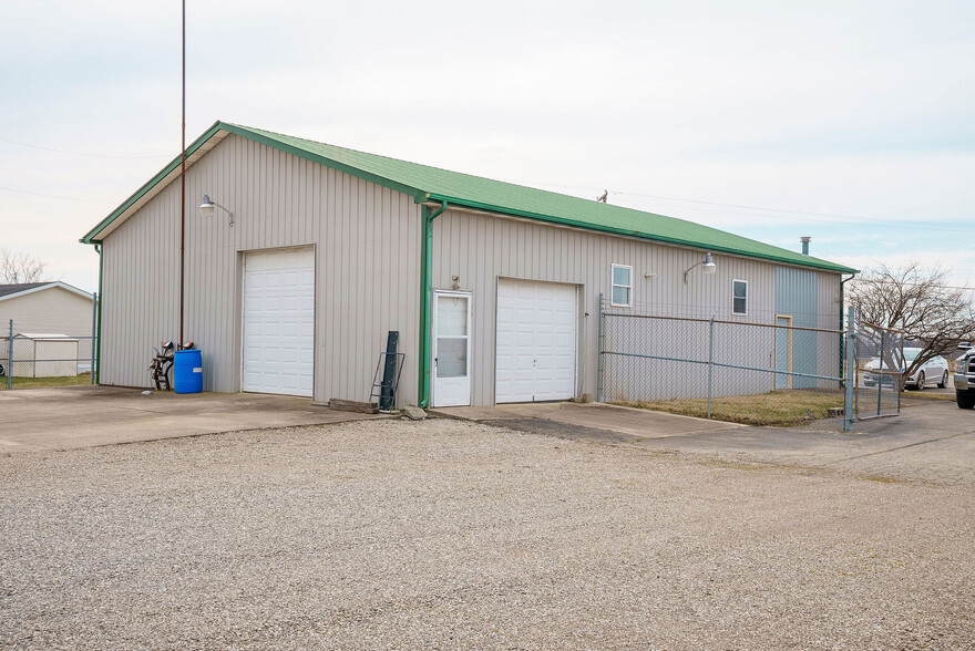 More Photos Of 167 Mill Run, Waverly Warehouse For Sale