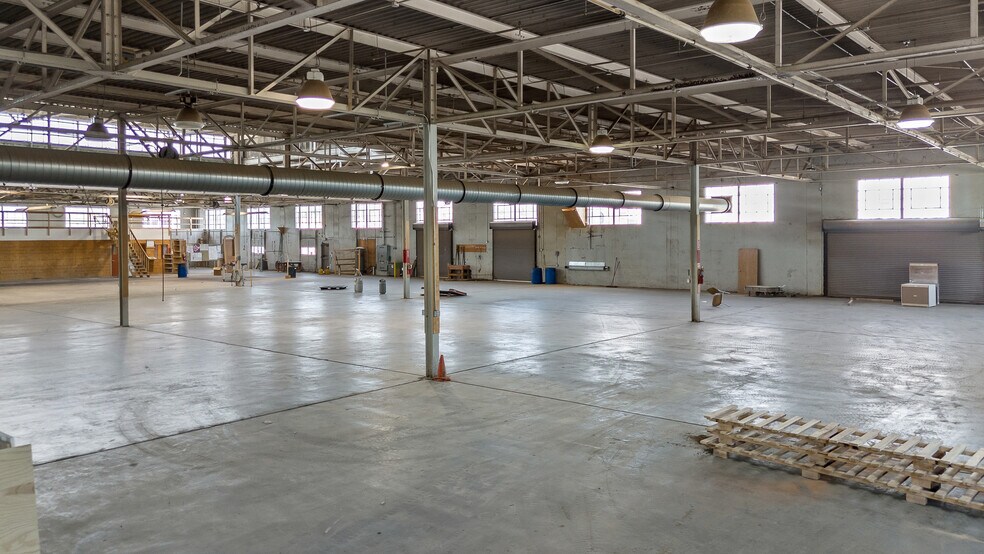 More Photos Of 405 E Main St, Chattanooga Warehouse For Sale