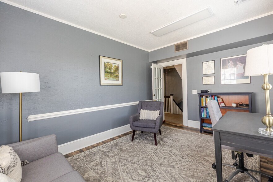 More Photos Of 2036 E 7th St, Charlotte Loft Creative Space For Sale