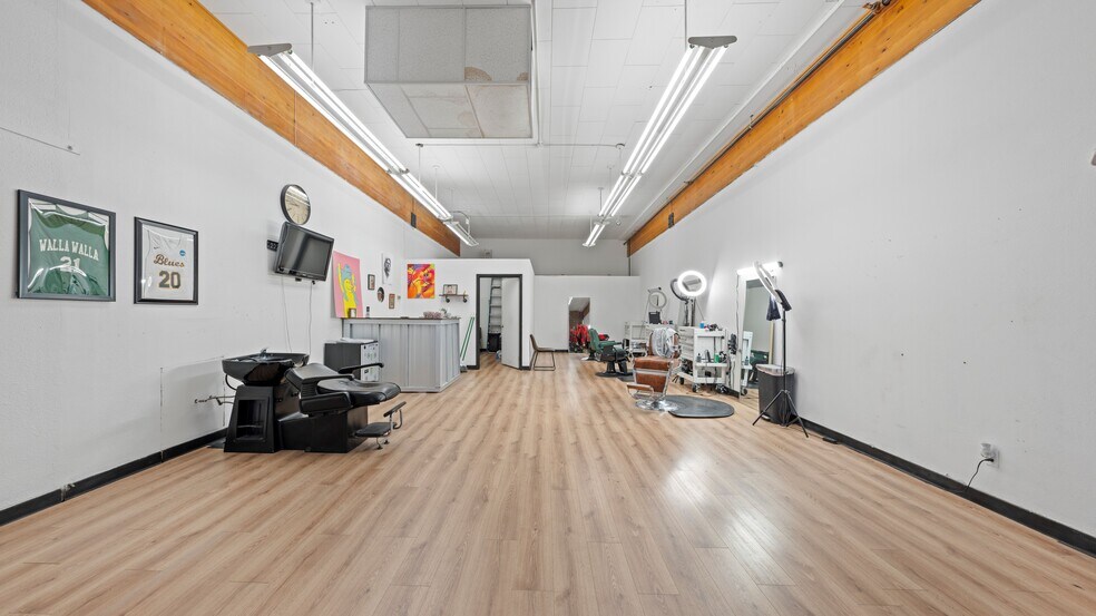 More Photos Of 905 S 2nd Ave, Walla Walla General Retail For Sale