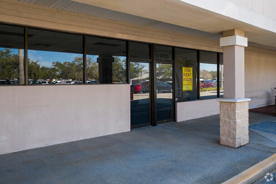 More Photos Of 4400 Bee Ridge Rd, Sarasota Unknown For Lease