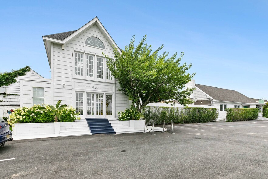 More Photos Of 281 County Road 39A, Southampton Hotel For Sale