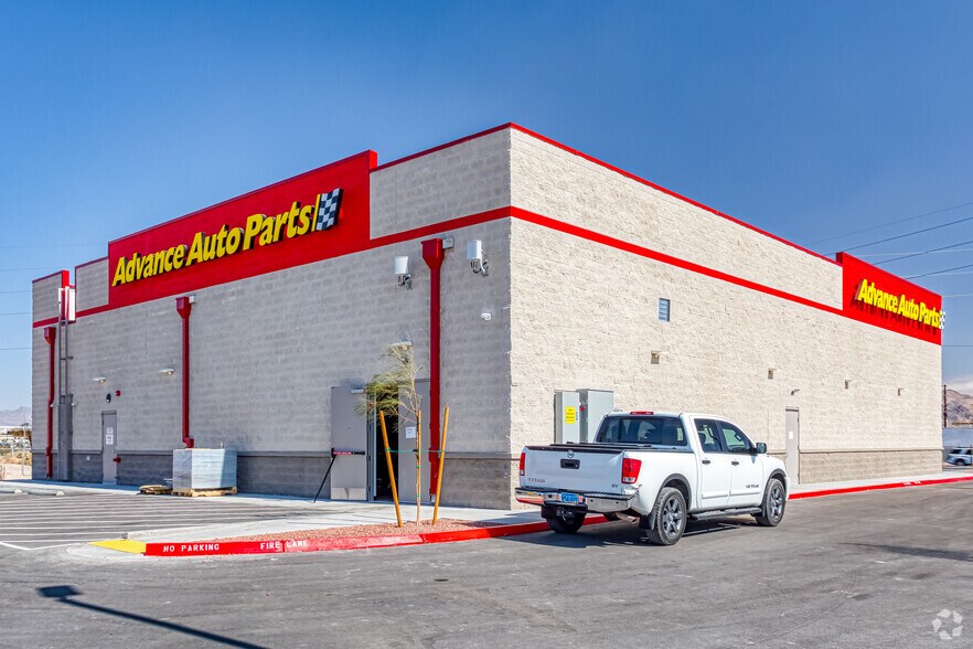 More Photos Of 2475 N Nellis Blvd, Las Vegas General Retail For Sale