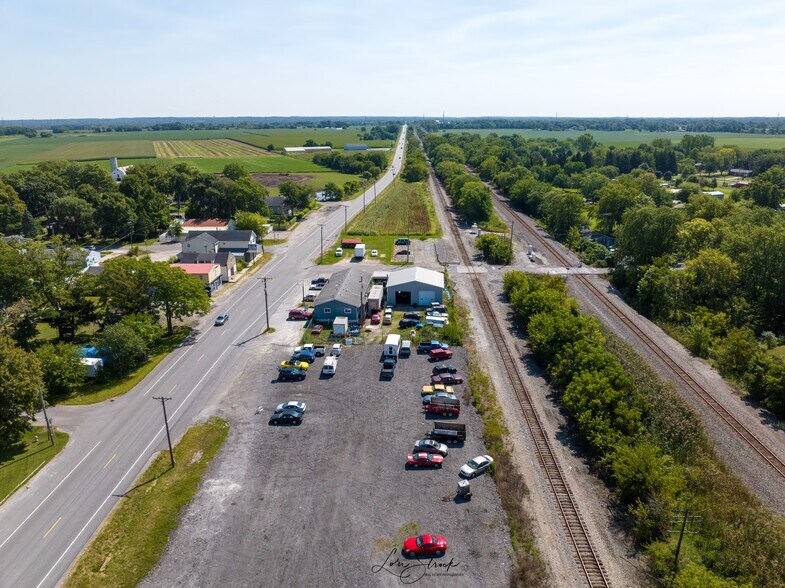 More Photos Of 300 Railroad Ave, Wheeler Auto Repair For Sale