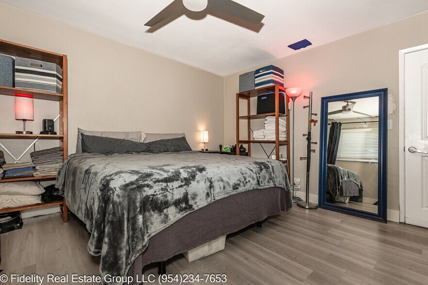 More Photos Of 1425 Ne 55th St, Fort Lauderdale Specialty For Sale