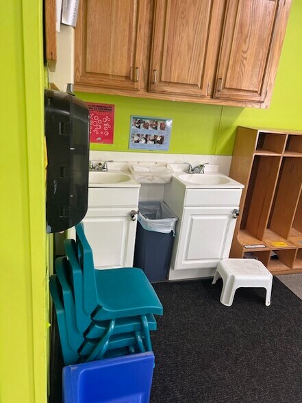 More Photos Of 134 Alley St, Vass Daycare Center For Lease