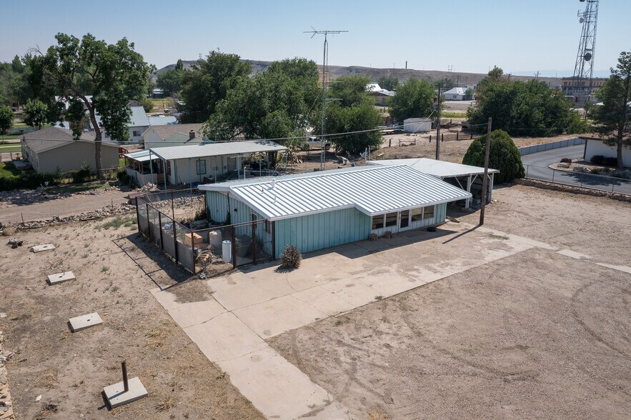 More Photos Of 15 W Main St, Green River Freestanding For Sale