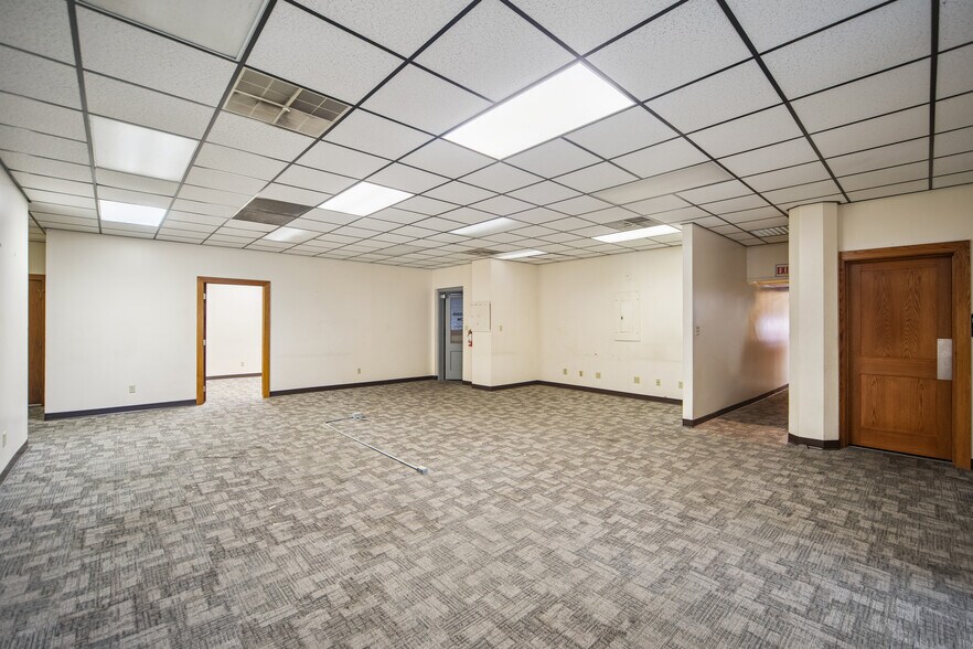 More Photos Of 200 1st Ave E, Newton Office For Sale