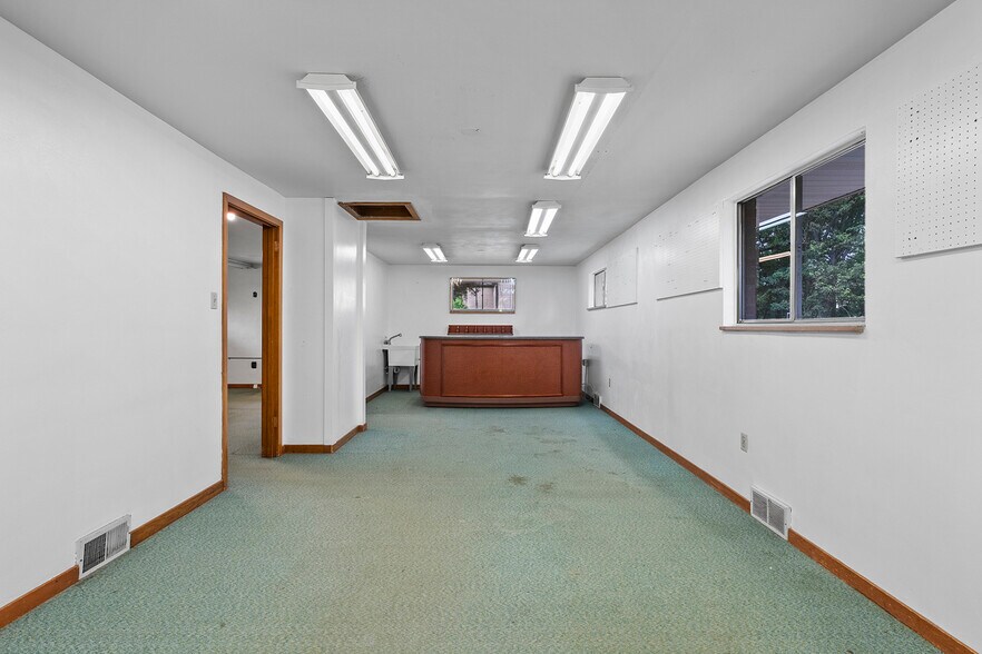 More Photos Of 9270 Old Perry Hwy, Pittsburgh Loft Creative Space For Sale