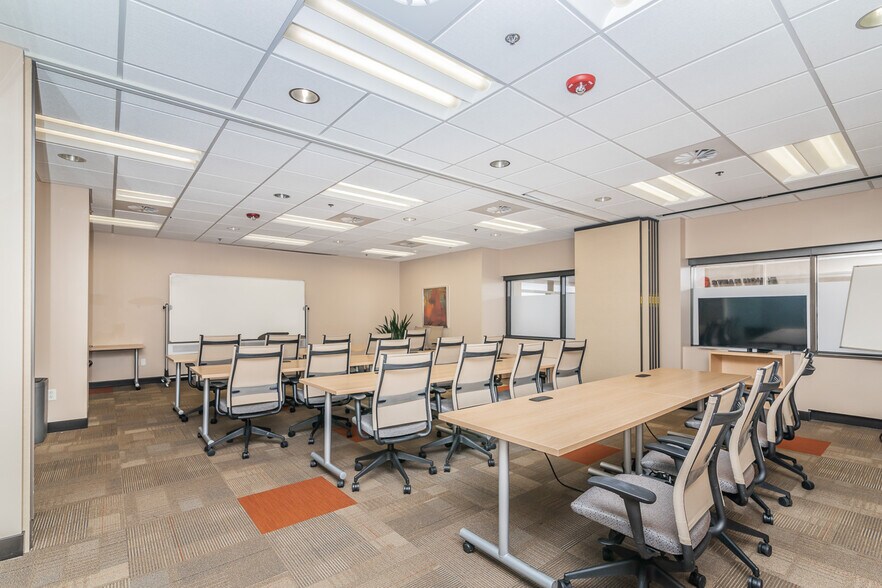 More Photos Of 50 W Broadway, Salt Lake City Coworking Space