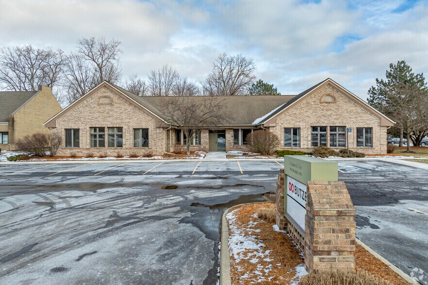 More Photos Of 2410 Woodlake Dr, Okemos Unknown For Lease