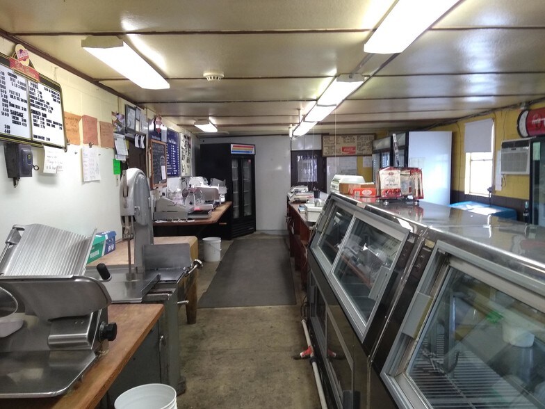 More Photos Of 124 Mahoning Dr E, Lehighton Storefront For Sale