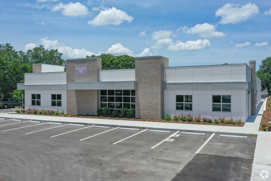 More Photos Of 3220 N McMullen Booth Rd, Clearwater Medical For Sale