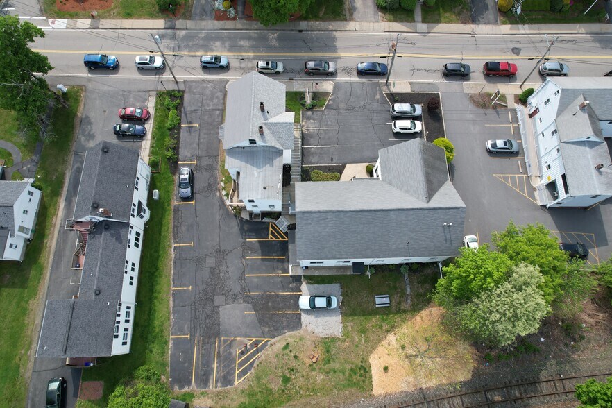 More Photos Of 29 South St, Northborough Office For Lease