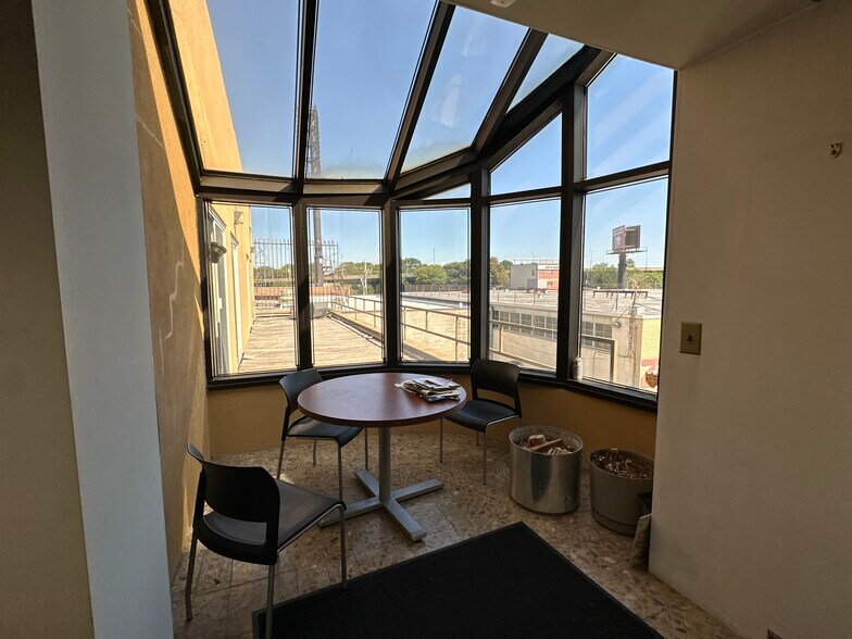 More Photos Of 46-27 54th Rd, Maspeth Industrial For Lease