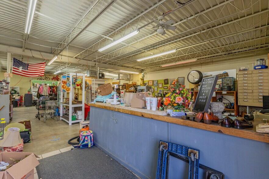 More Photos Of 4140 Hamilton Rd, Columbus Flex For Sale