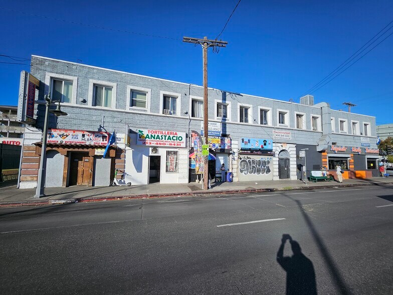 More Photos Of 2500 W Pico Blvd, Los Angeles Storefront Retail Residential For Sale