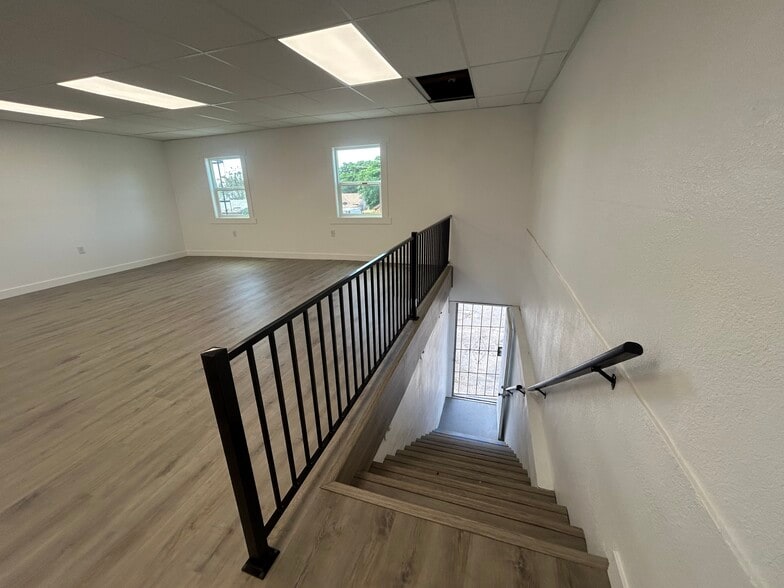 Primary Photo Of 5586 Mission Blvd, Jurupa Valley Storefront Retail Residential For Lease