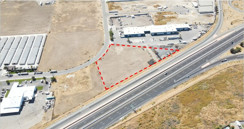 More Photos Of 855 Commerce, Lemoore Land For Sale