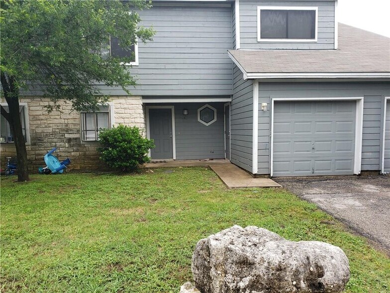 More Photos Of 12306 Abney Dr, Austin Apartments For Sale