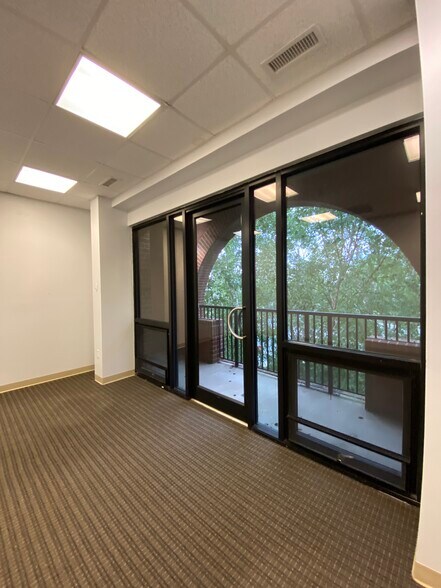 More Photos Of 943 Glenwood Station Ln, Charlottesville Medical For Lease