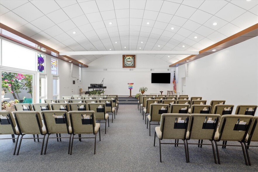 More Photos Of 10724 Barman Ave, Culver City Religious Facility For Sale