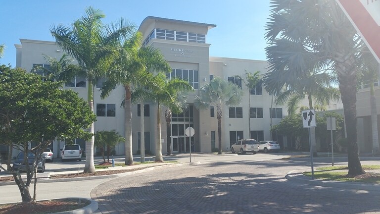 More Photos Of 8785 SW 165th Ave, Miami Office For Lease