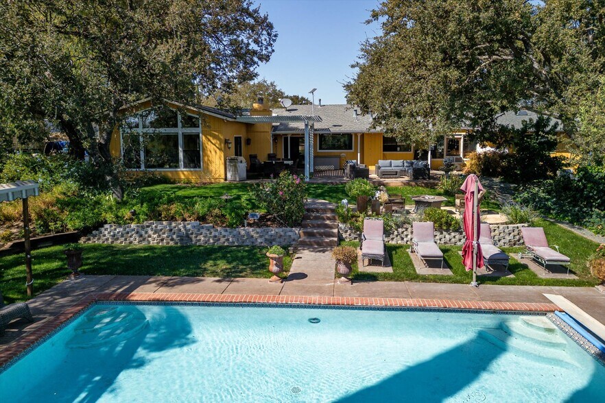 More Photos Of 2985 Templeton Rd, Templeton Winery Vineyard For Sale