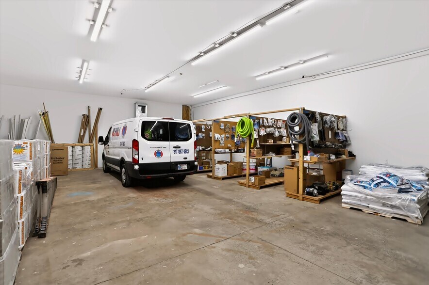 More Photos Of 291 E Two Cent Rd, Bargersville Warehouse For Sale