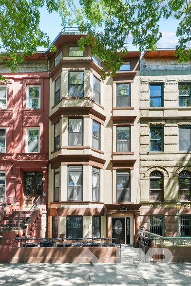 Primary Photo Of 91 Macon St, Brooklyn Apartments For Sale